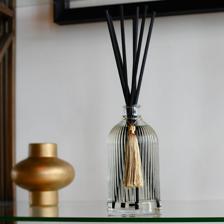 Smoked Amber & Wood Reed Diffuser - Large